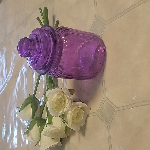 Home super stores Other - NWT GLASS CANISTER